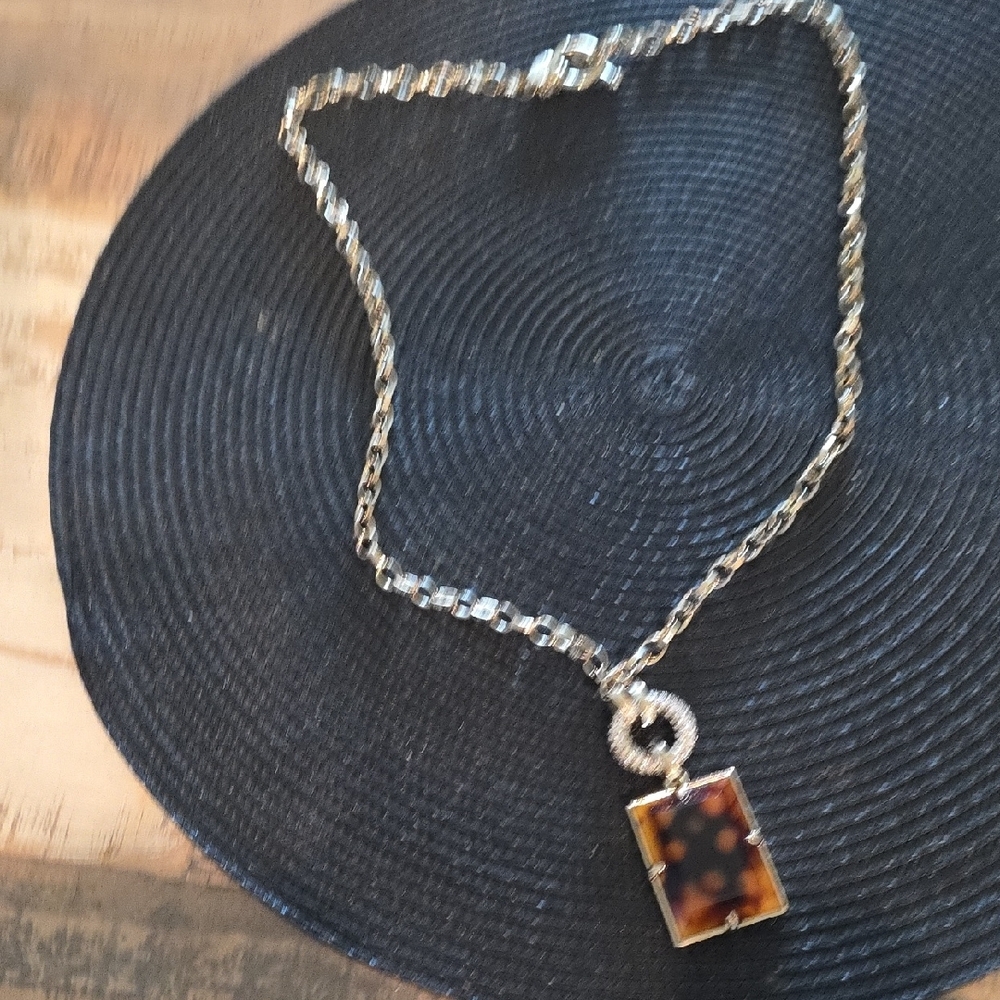 Chic Gold and Brown Tortoise Pendant Necklace